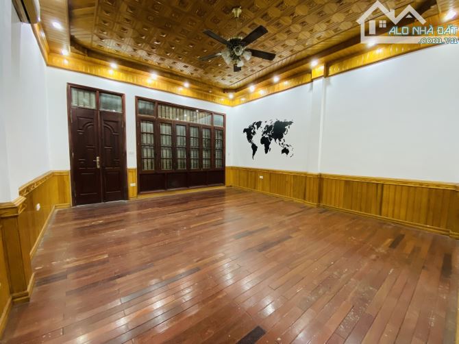 Khu phân lô Láng Hạ 50m2x4T MT5m full điều hòa 7 phòng sử dụng oto đỗ cửa giá 19tr/th