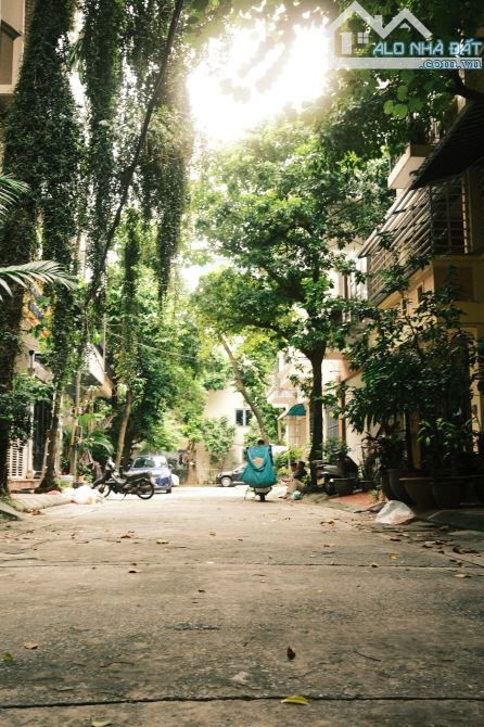 25TR/THÁNG! VỈA HÈ! 4 Ô TÔ TRÁNH! NHÀ NGUYÊN HỒNG 76M2, 5 TẦNG, MT4.6M.