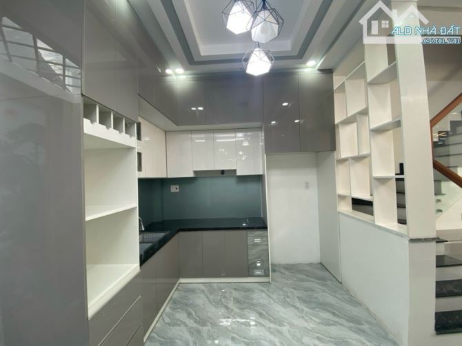 NHÀ ĐẸP ĐÓN TẾT , ÂU DƯƠNG LÂN Q8 , DTSD130M2 , MỚI Ở NGAY , FULL NỘI THẤT, NHỈNH 6 TỶ - 1