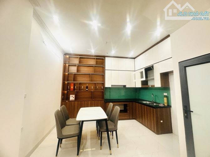 NHÀ - MINH KHAI - 35M² - 4 TẦNG - HƠN 5 TỶ NGÕ RỘNG - THÔNG CÁC NGẢ - CHỦ TẶNG LẠI TOÀN - 1