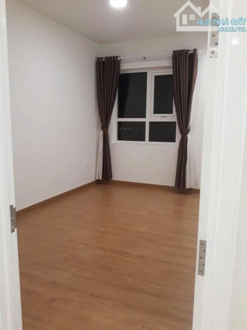 Chung cư Bàu cát,p10,Tân BÌnh:75m2, 2p ngủ,2wc,NTCB,11tr/th - 2