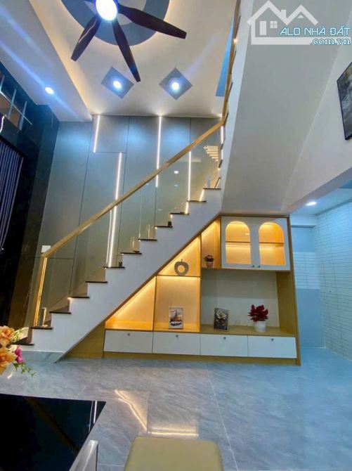 LÊN SÓNG NHÀ ĐẸP LUNG LINH NGAY QUANG TRUNG NGANG 4.05M DÀI 9.5M SỔ CN 38M² TRUNG TÂM P.10 - 2