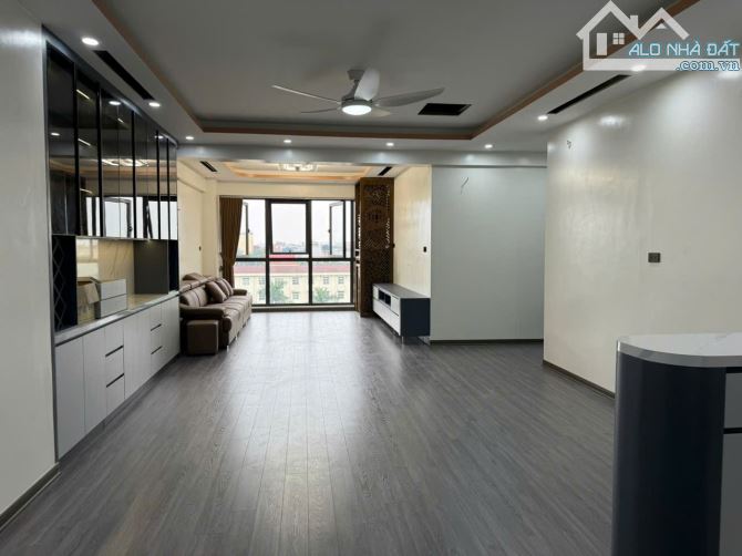 Bán chung cư Việt Hưng, 126m2, 3 PN gần trường học, view công viên nhiều tiện ích - 2