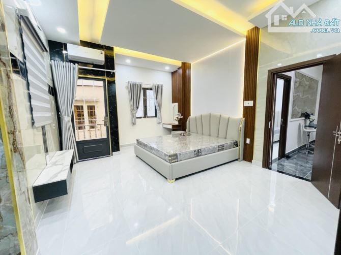 Quận 7 - Đường trần xuân soạn - P. Tân Hưng - Biệt thự mini ngang 8m 3 tầng - Nhỉnh 6 Tỷ - 2