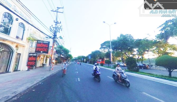 Bán đất 351m2, Đông Bắc đường Nguyễn Tri Phương đối diện công viên 29/3, gần sân bay - 2