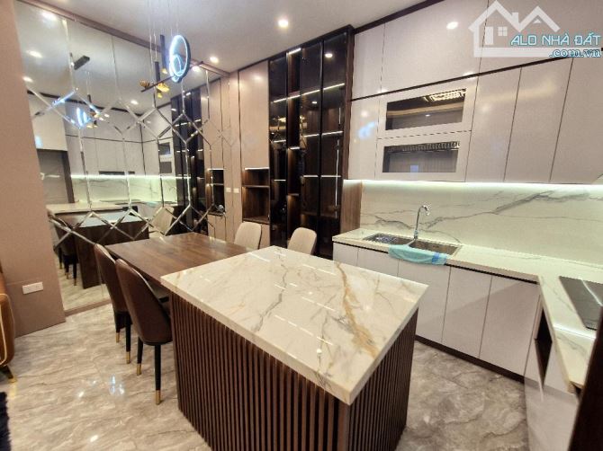 Bán nhà đẹp 4 tầng x 45m2, thiết kế hiện đại, gần ô tô tránh, trung tâm quận Hai Bà Trưng - 2