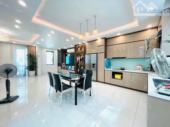 BÁN LIỀN KỀ VLUCXURY KIẾN HƯNG 75M - 5T  THANG MÁY GIÁ HƠN 17 TỶ  - NHÀ ĐẸP FUN NỘI THẤT . - 2