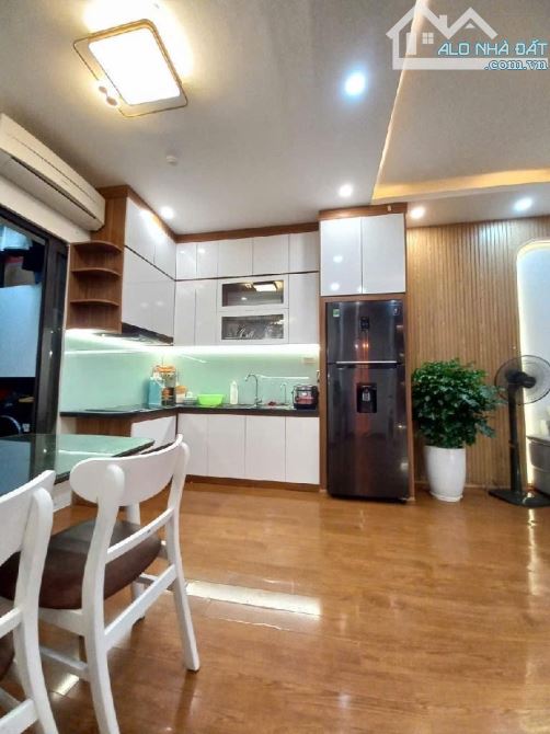 🏡 NHÀ ĐẸP -PHÁO ĐÀI LÁNG- NGÕ NÔNG GẦN PHỐ-34MX 5 TẦNG: chỉ 8.2 tỷ - 3