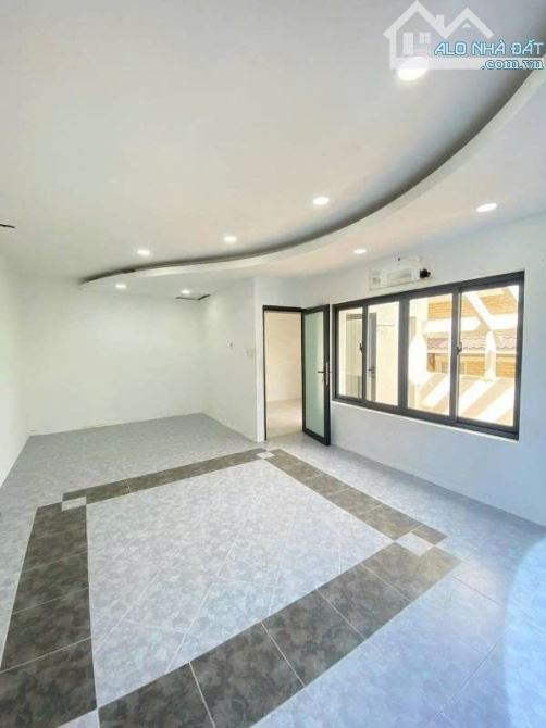 VIP - Nhà Mặt Tiền 147 Hoa Lan, Phường 2, Q. Phú Nhuận - 8m x 18m - 3 Tầng - Giá 75tr - 3