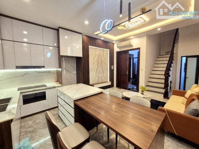 🏡🔥  CẢM HỘI - HAI BÀ TRƯNG🔑  💥 45m2 - 4 Tầng - Mặt tiền 8.5m - 3