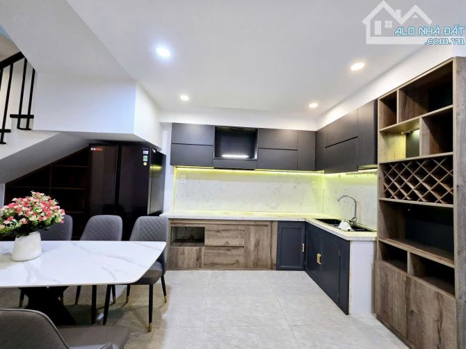 BÁN NHÀ 2 TẦNG TÔ HIỆU - HOÀ MINH GẦN HOÀNG THỊ  LOAN VÀ NGUYỄN SINH SẮC GIÁ NHỈNH 3 TỶ - 4
