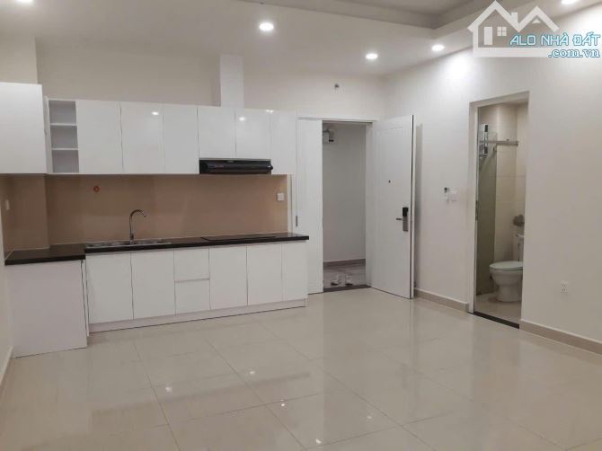 Chung cư Bàu cát,p10,Tân BÌnh:75m2, 2p ngủ,2wc,NTCB,11tr/th - 4