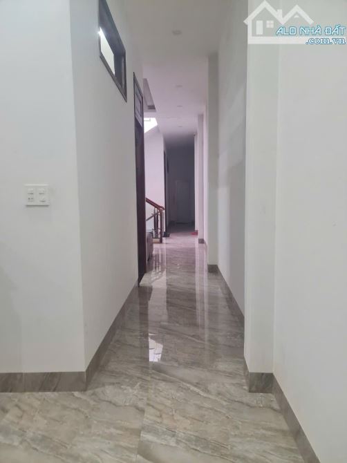 NHÀ MÊ MẶT TIỀN KINH DOANH HÙNG VƯƠNG: GIÁ 5,9 - 3
