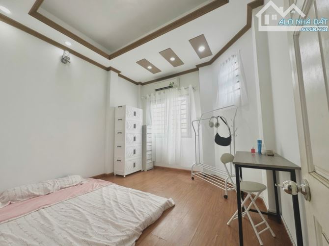 🏡 HIẾM CÓ - NHÀ ĐẸP PHÚ NHUẬN - 5PN - HẺM XE HƠI THÔNG - GIÁ CHỈ HƠN 9 TỶ - 4