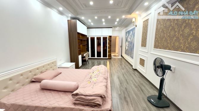 Hàng xóm Hàm Nghi 40m2 , 4 ngủ , xung quanh sầm uất , 7,8 tỷ - 5