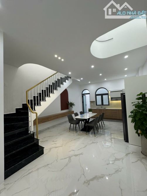 NHÀ đẹp HIỆN ĐẠI HẺM 66 ĐỖ XUÂN HỢP - Tân Lợi - Thổ cư  100% - 5