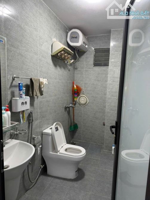 BÁN NHÀ ĐỐNG ĐA, BA GÁC ĐỖ CỬA, 10M RA PHỐ, NGÕ THÔNG, Ở NGAY, 36M2x5Tx4M, GIÁ 8,5 TỶ - 5