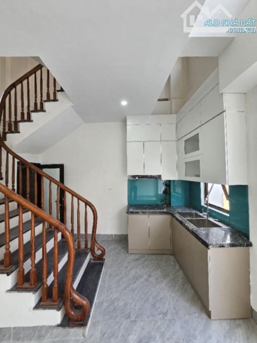 Thạch Bàn ngõ oto tiện ích bạt ngàn