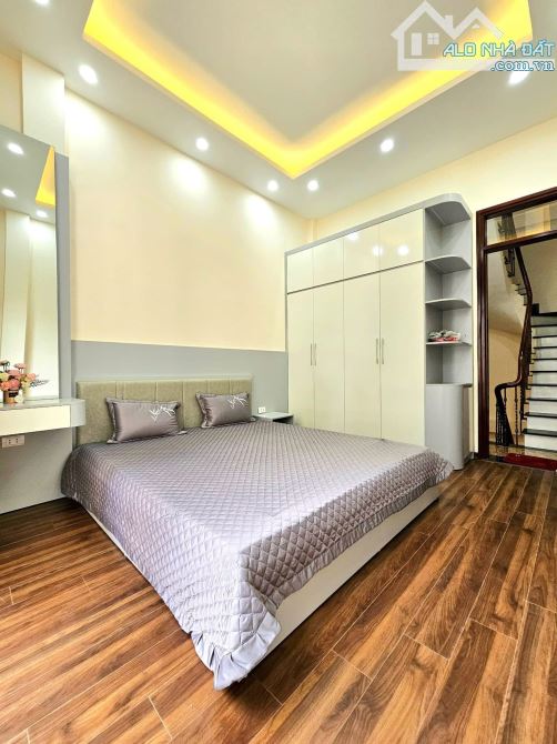 Dân xây phố NAM TỪ LIÊM- TẠI CẦU DIỄN  - 36m2 x 3mt - Ô TÔ - SỔ VUÔNG A4 - CHỈ 5 TỶ 5 - 2