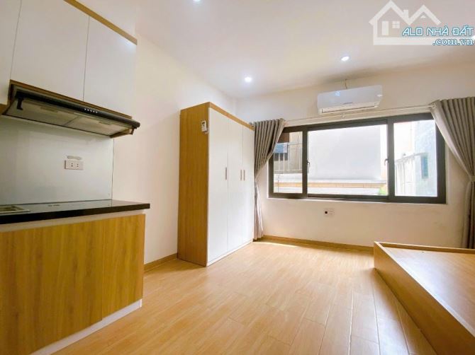 Bán toà căn hộ dịch vụ, 11 phòng kinh doanh phố Trần Khát Chân