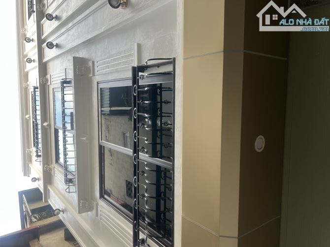 Sốc nhiệt! Tôn đức thắng, xây mới giá rẻ 40m^5T, ngõ thông thoáng,kdoanh - 1