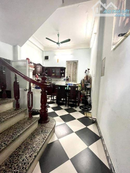 Cứu chủ nợ bank. Nguyễn Văn Trỗi, Thanh Xuân, 30m2 5 tầng full nội thất chuẩn gia đình ở - 1