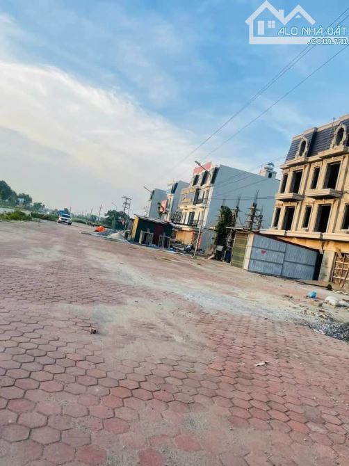 Bán đất mặt đường QL38 Thuận Thành Bắc Ninh - View Trung Tâm Văn Hóa Luy Lâu - 1