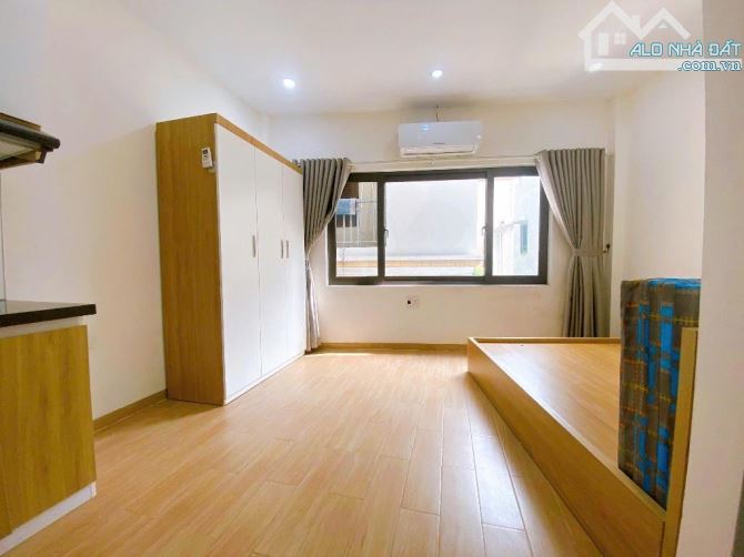 Bán toà căn hộ dịch vụ, 11 phòng kinh doanh phố Trần Khát Chân