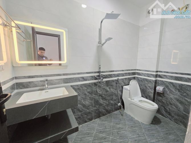 Sốc nhiệt! Tôn đức thắng, xây mới giá rẻ 40m^5T, ngõ thông thoáng,kdoanh - 3