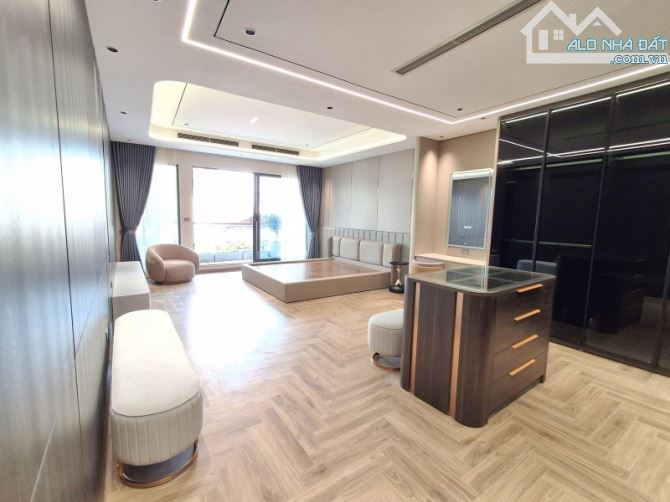 VIP! Nhà Phố Nguyễn Văn Cừ, Ngọc Lâm, Long Biên, 100m2, MT5m, Gara Ô Tô, Thang Máy - 3