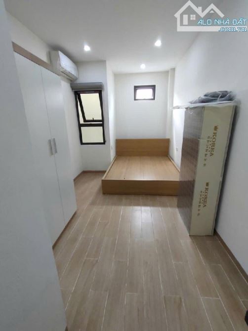 Bán toà căn hộ dịch vụ, 11 phòng kinh doanh phố Trần Khát Chân