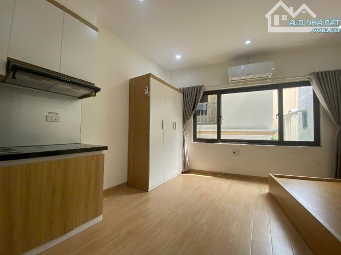 Bán toà căn hộ dịch vụ, 11 phòng kinh doanh phố Trần Khát Chân