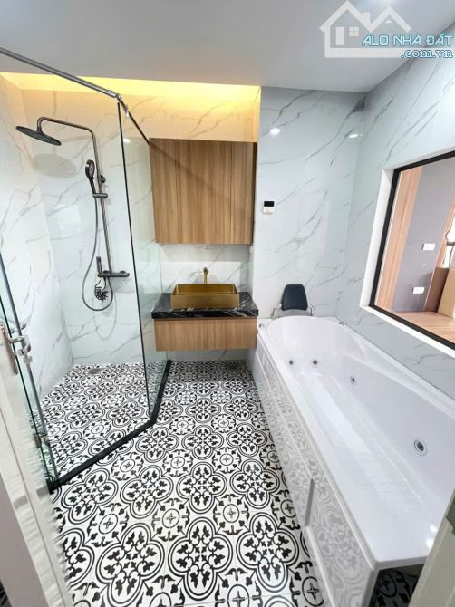 Bán nhà Tư Đình gần Minh Tâm, 8 tầng thang máy, Gara, ô tô dừng đỗ, nhỉnh 17 chút - 6