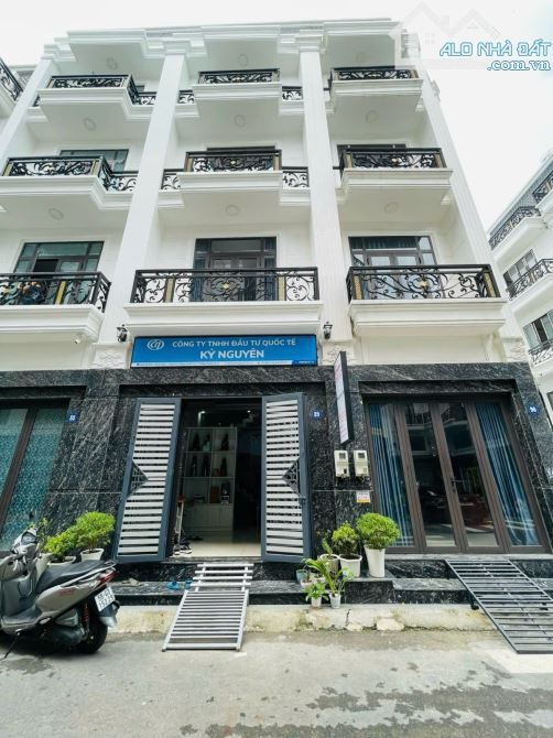 KPL ĐỒNG BỘ - TX38 - Q12 - 4PN - ĐƯỜNG 8M VỈA HÈ - 5 TẦNG - 4x15 - 60m2 - GIÁ 4.6 TỶ