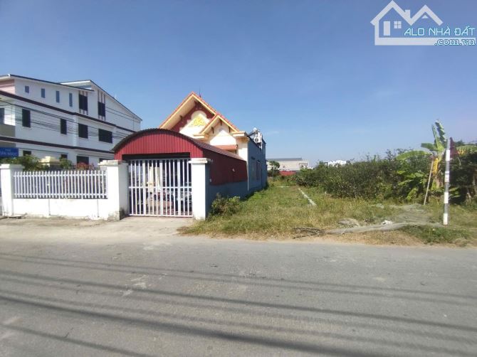 Bán gấp lô đất Tân Thành,Dương Kinh mặt đường  nhựa rộng 10m dt 80m2 ngang 4m giá rẻ.