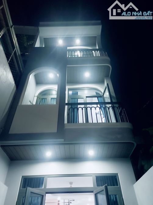 RA GẤP TRƯỚC TẾT 🏠 Đẹp ở ngây SÂN BAY⛔️ 62m2 - 4 Tầng💥Nhỉnh 6🧄☎️Văn Toàn