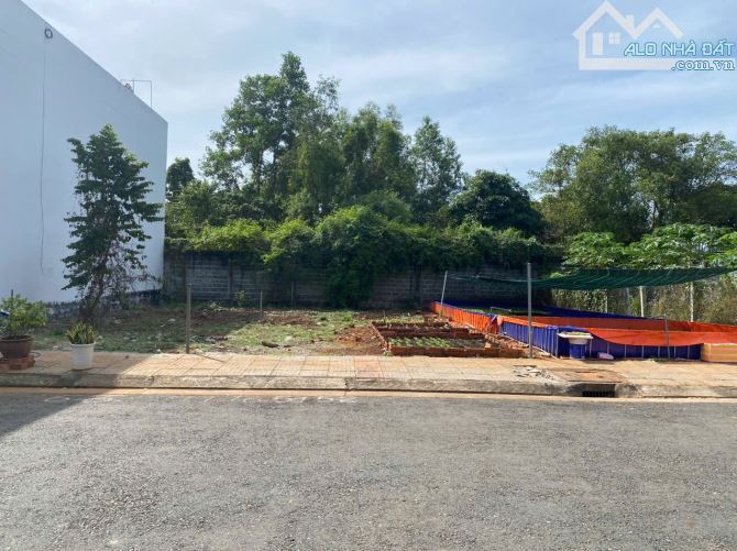 Bán đất gần chợ Hoà Long TP Bà Rịa giá rẻ_mặt tiền 6m sổ hồng riêng thổ cư 60m.