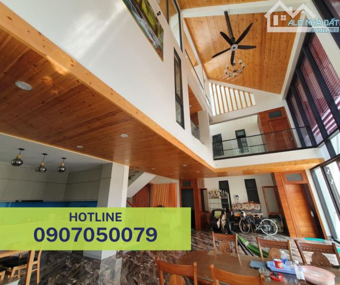CHỦ ĐỊNH CƯ NƯỚC NGOÀI BÁN GẤP BIỆT THỰ NGHỈ DƯỠNG GÓC 2 MẶT TIỀN 256M2 SỔ HỒNG GẦN BIỂN