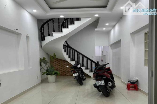 Bán nhà hẻm xe tải, Phan Huy Ích, Gò Vấp, 4m x 16.5m, 66 m² - Giá 8.3 tỷ TL