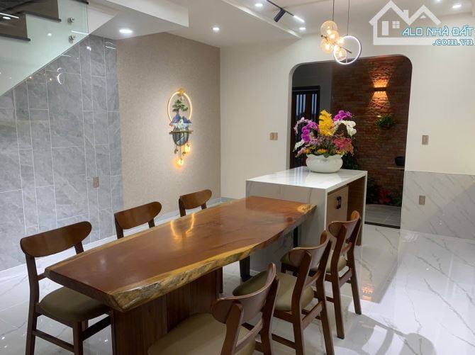 BÁN NHÀ TĐC PHƯỚC HƯNG, THÀNH PHỐ BÀ RỊA, DT:5x18 full THỔ CƯ, GIÁ: 5TỶ300 Triệu - 11