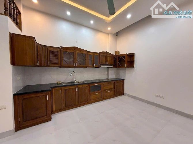 NHÀ ĐẸP Ở LUÔN, 4 TẦNG, DIỆN TÍCH 58m2, Ô TÔ VÀO NHÀ, LÔ GÓC - 1