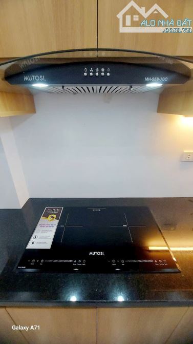 Bán nhà dân xây độc lập phố Việt Hưng, 10m ra ngõ thông ô tô chạy: 35m2 x 5 tầng, hơn 5 tỷ - 6