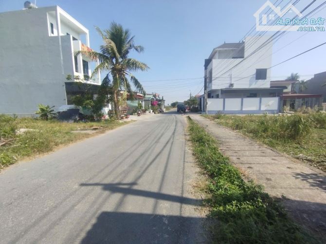 Bán gấp lô đất Tân Thành,Dương Kinh mặt đường  nhựa rộng 10m dt 80m2 ngang 4m giá rẻ. - 2