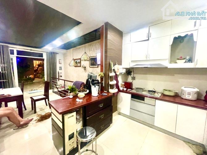 BÁN NHÀ MẶT TIỀN KINH DOANH ĐẮC ĐỊA KHU VIP HUỲNH VĂN BÁNH. 82M2. 3 TẦNG NHÀ CÓ HẺM SAU. - 3