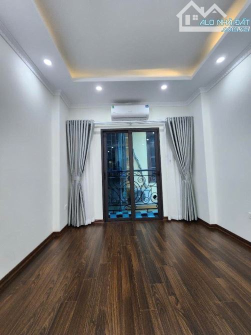 Bán nhà riêng phố Thanh Nhàn, XÂY MỚI TINH 37m2 x 6 Tầng thang máy - Lô góc, đủ nội thất - 5