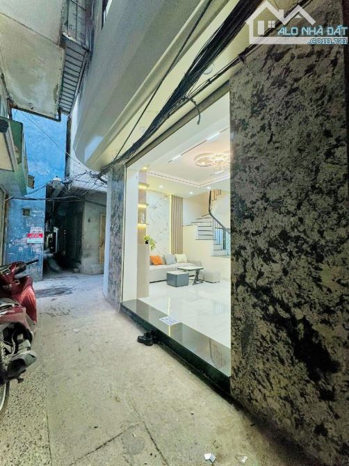 Hòa Bình 7 - 38m- 5 tầng- 8.58 tỷ- lô góc gần ô tô - 5