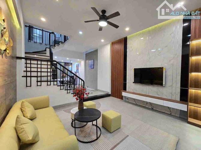 NHÀ KIỆT OTÔ TÔ HIỆU - FULL NỘI THẤT XỊN XÒ -GIÁ NHỈNH 3 TỶ SỤP HẦM - 6
