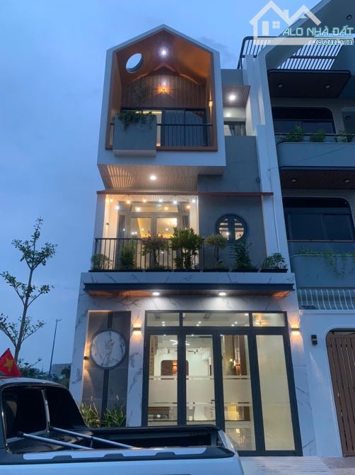 BÁN NHÀ TĐC PHƯỚC HƯNG, THÀNH PHỐ BÀ RỊA, DT:5x18 full THỔ CƯ, GIÁ: 5TỶ300 Triệu - 8