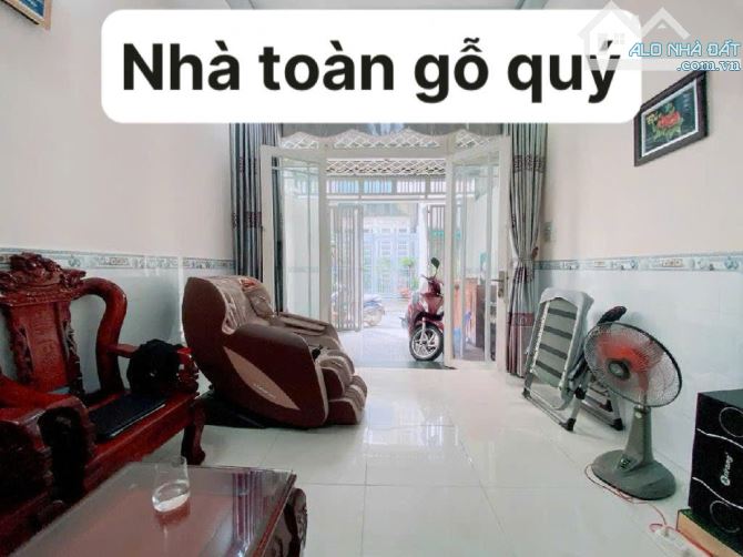 BÁN NHÀ 60M² – GẦN ĐẦM SEN, TÂN PHÚ – HẺM XE HƠI, NỞ HẬU NHẸ