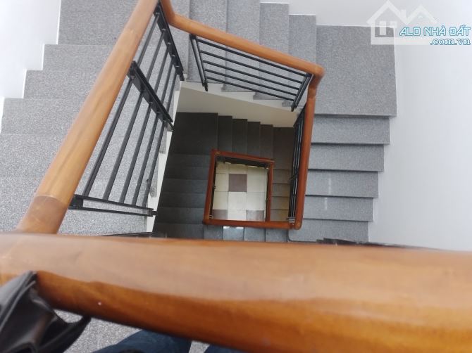 Bán nhà 3 tầng, 80m2 mặt tiền Lê Cơ - Hải Châu